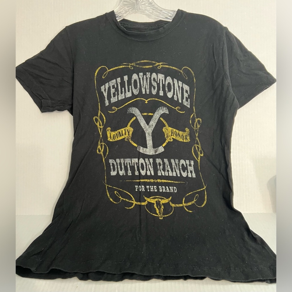 Paramount Yellowstone Dutton Ranch Black T-Shirt
